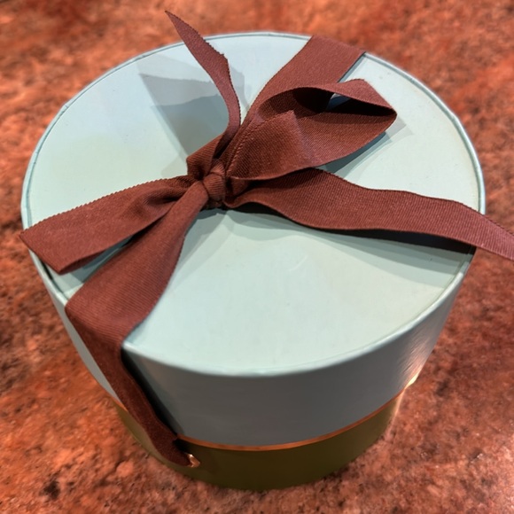 Kate Spade La Vida Loca Hinged Idiom Bangle - Picture 6 of 7